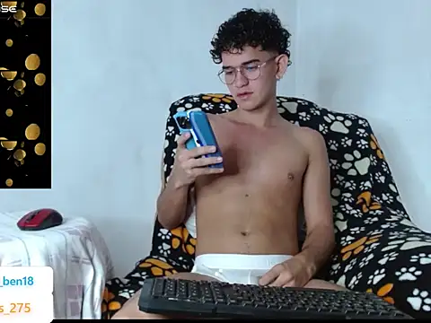 Snapshot of Bennie__1 chatting on December 2025 01:42:01 PM Bennie 1 online show from December 2025 01:42:01 PM