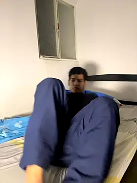 Santiago-Thompson online show from September 2025 06:46:01 AM