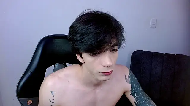 H3ll B0I online show from June 2026 04:10:02 AM