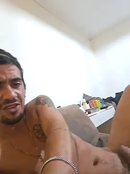 thallespessoa online show from February 2026 01:58:02 PM