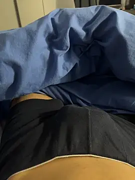 Snapshot of Milleseghe99 chatting on January 2025 08:17:02 PM Milleseghe99 online show from January 2025 08:17:02 PM