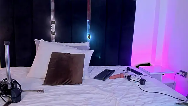 Snapshot of Annita001 chatting on October 2025 01:18:01 PM Annita001 online show from October 2025 01:18:01 PM