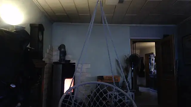 Astrid-Gilbert online show from February 2025 07:55:02 AM