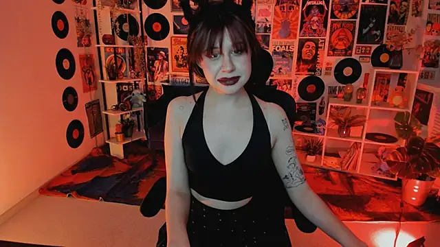 MisaPage online show from March 2025 09:01:02 PM