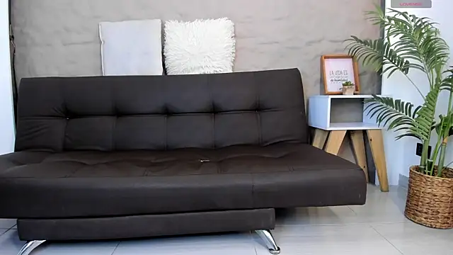 Snapshot of Shanntal_ chatting on March 2025 06:56:01 PM Shanntal online show from March 2025 06:56:01 PM