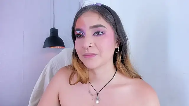 Snapshot of Shanntal_ chatting on September 2025 07:25:02 PM Shanntal online show from September 2025 07:25:02 PM