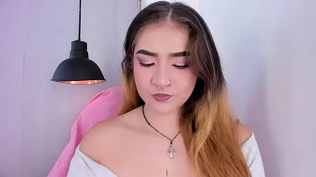 Snapshot of Shanntal_ chatting on October 2025 07:45:01 PM Shanntal online show from October 2025 07:45:01 PM