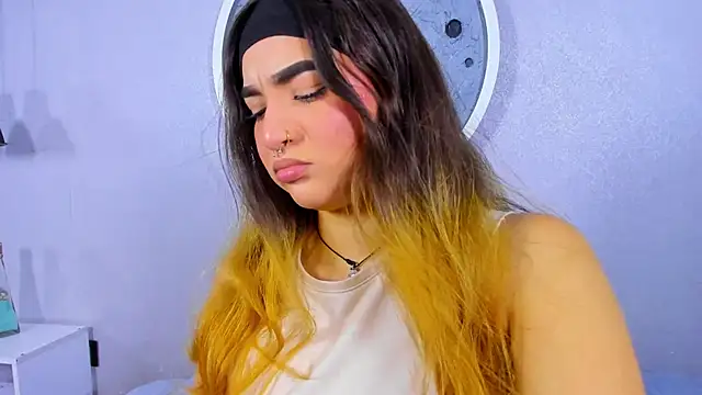 Snapshot of Shanntal_ chatting on January 2026 08:00:02 PM Shanntal online show from January 2026 08:00:02 PM