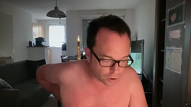 Funnyjul31 online show from April 2026 06:21:02 PM