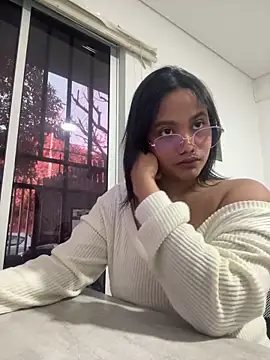 my cam online show from February 2025 09:53:02 PM