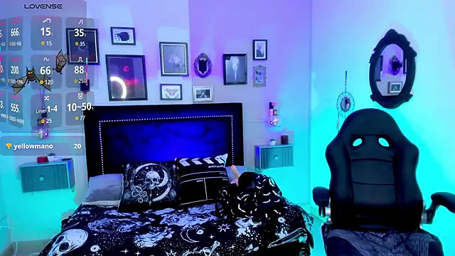 Snapshot of IsisRaichuu_ chatting on September 2025 08:44:02 PM IsisRaichuu online show from September 2025 08:44:02 PM