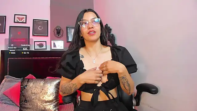 nina  dixon online show from February 2025 02:48:02 AM