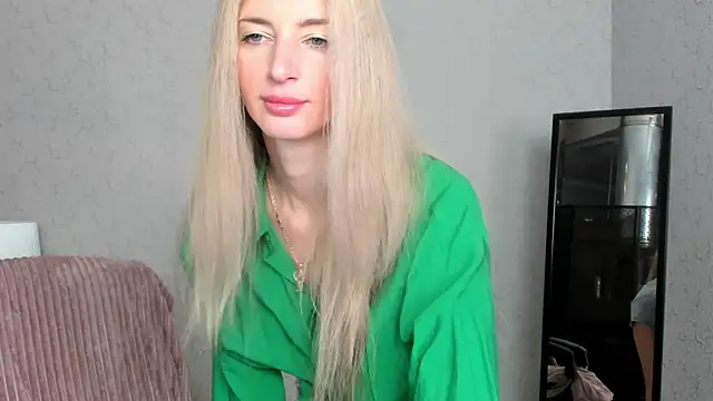 Snapshot of skinnyladyy chatting on February 2025 02:07:01 AM skinnyladyy online show from February 2025 02:07:01 AM