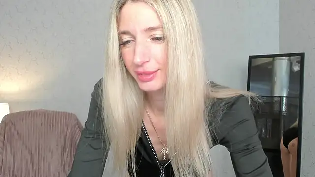 Snapshot of skinnyladyy chatting on March 2025 05:24:02 AM skinnyladyy online show from March 2025 05:24:02 AM