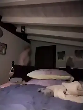 divinaerotica online show from December 2025 08:05:02 PM