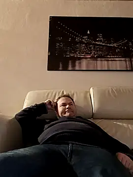 Snapshot of Pourleplasirs chatting on February 2025 01:19:01 AM Pourleplasirs online show from February 2025 01:19:01 AM