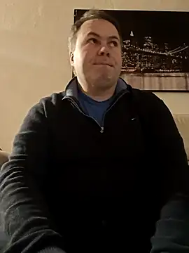 Snapshot of Pourleplasirs chatting on February 2025 10:43:02 PM Pourleplasirs online show from February 2025 10:43:02 PM