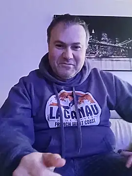 Snapshot of Pourleplasirs chatting on February 2025 03:08:02 PM Pourleplasirs online show from February 2025 03:08:02 PM