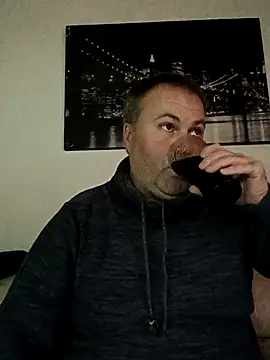 Snapshot of Pourleplasirs chatting on November 2025 10:11:02 PM Pourleplasirs online show from November 2025 10:11:02 PM