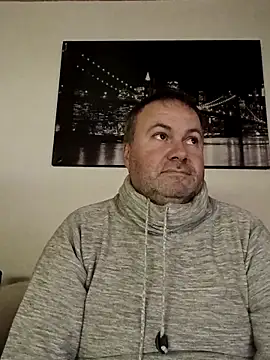 Snapshot of Pourleplasirs chatting on November 2025 09:07:01 PM Pourleplasirs online show from November 2025 09:07:01 PM