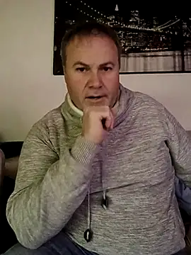 Snapshot of Pourleplasirs chatting on November 2025 09:30:02 PM Pourleplasirs online show from November 2025 09:30:02 PM