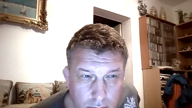 Snapshot of GrandpasDadBulg chatting on November 2025 08:24:02 PM GrandpasDadBulg online show from November 2025 08:24:02 PM