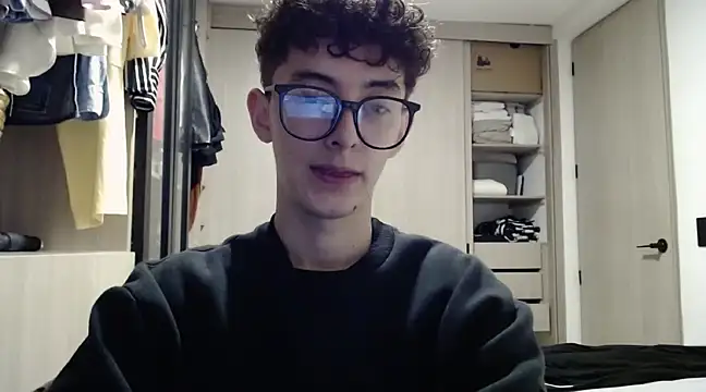 miketwink online show from March 2025 12:15:02 AM