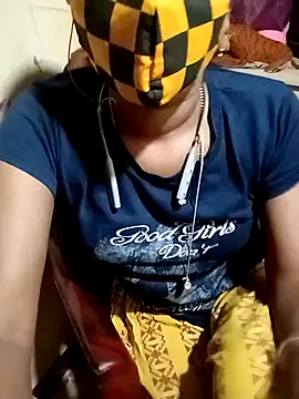 Snapshot of Tamil_roja17 chatting on February 2025 05:17:02 PM Tamil roja17 online show from February 2025 05:17:02 PM