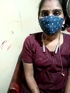 Snapshot of Tamil_roja17 chatting on March 2025 05:37:01 PM Tamil roja17 online show from March 2025 05:37:01 PM