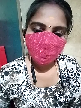 Snapshot of Tamil_roja17 chatting on October 2025 05:05:01 AM Tamil roja17 online show from October 2025 05:05:01 AM