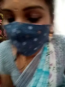 Snapshot of Tamil_roja17 chatting on January 2026 05:58:02 PM Tamil roja17 online show from January 2026 05:58:02 PM