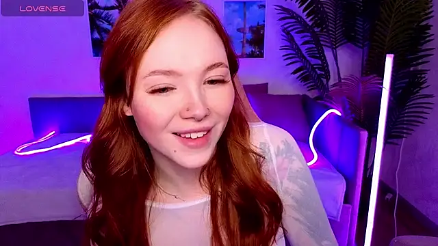 Maya Light online show from October 2025 01:39:01 AM