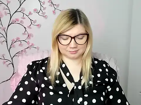 Lola moree online show from December 2025 12:44:02 PM