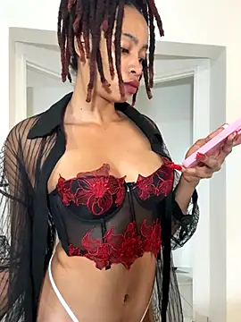 ZinaFreak online show from October 2025 07:29:01 AM