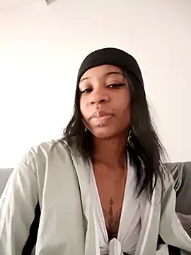 Zaira Rose  online show from February 2026 03:09:02 PM