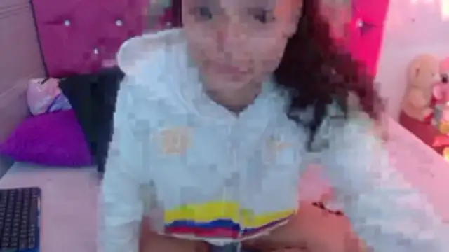 Ariasmithog online show from April 2026 05:19:01 AM