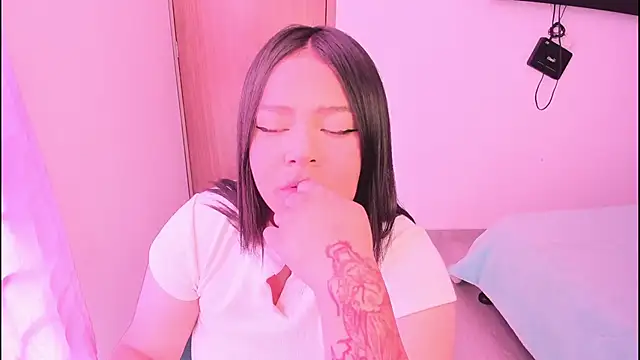 Snapshot of ImamDahian chatting on February 2025 06:36:02 PM ImamDahian online show from February 2025 06:36:02 PM