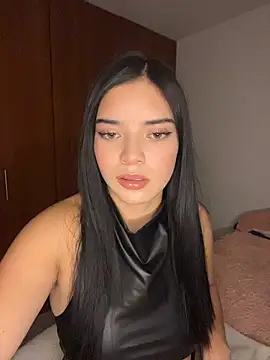 Snapshot of eileensophi chatting on June 2026 04:39:02 AM eileensophi online show from June 2026 04:39:02 AM