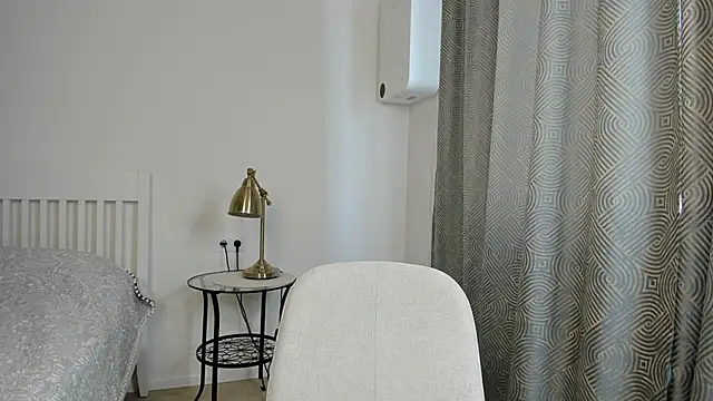 Snapshot of Hustle_Babyy chatting on March 2025 12:44:01 PM Hustle Babyy online show from March 2025 12:44:01 PM