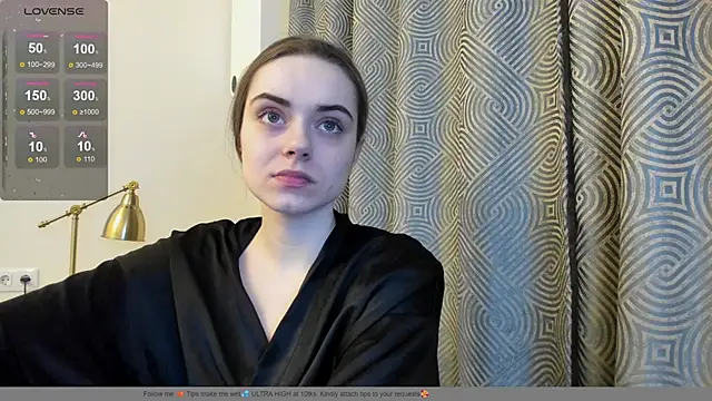 Snapshot of Hustle_Babyy chatting on February 2026 06:56:02 PM Hustle Babyy online show from February 2026 06:56:02 PM