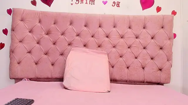 Snapshot of sharlott_miller chatting on March 2025 11:58:02 AM sharlott miller online show from March 2025 11:58:02 AM