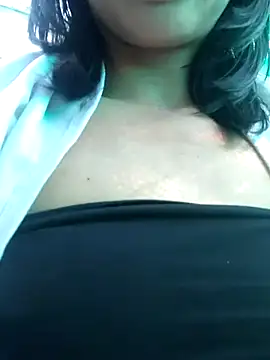 Maiden-Hot online show from February 2025 07:32:02 PM