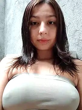 Maiden-Hot online show from April 2026 07:56:02 PM