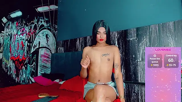 Snapshot of Isa__Secret chatting on January 2025 01:29:01 AM Isa Secret online show from January 2025 01:29:01 AM