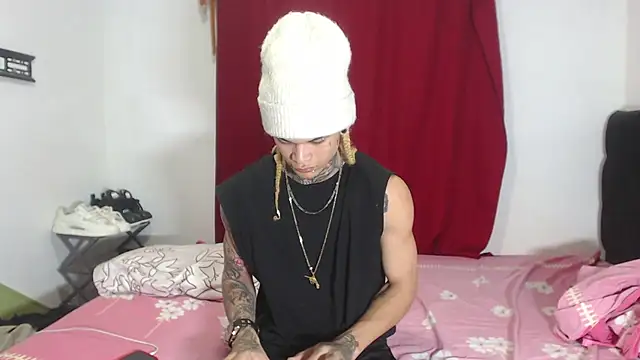 hot man05 online show from January 2025 01:01:01 AM