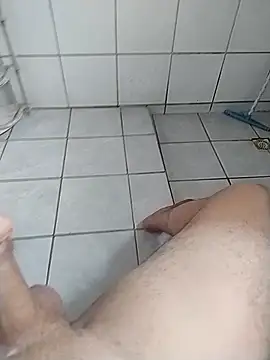 seulobinhoOficial04 online show from April 2026 12:11:02 PM