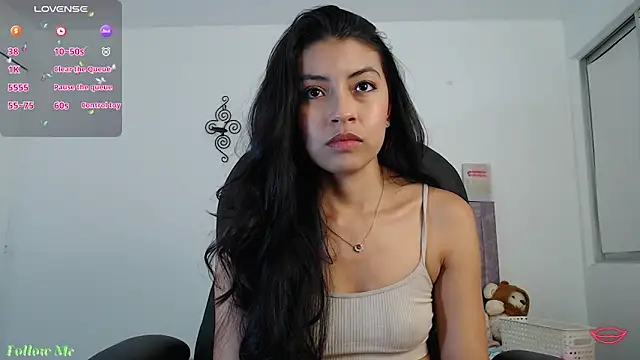 ellajonz online show from May 2026 03:22:01 AM