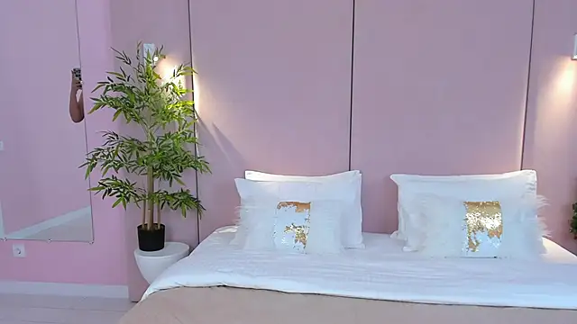 JaniceCollins online show from December 2025 02:20:01 AM