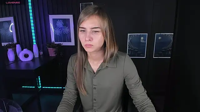 CharmBianca online show from February 2025 09:56:02 AM