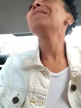 Lunasquirt1985 online show from February 2025 07:48:02 PM